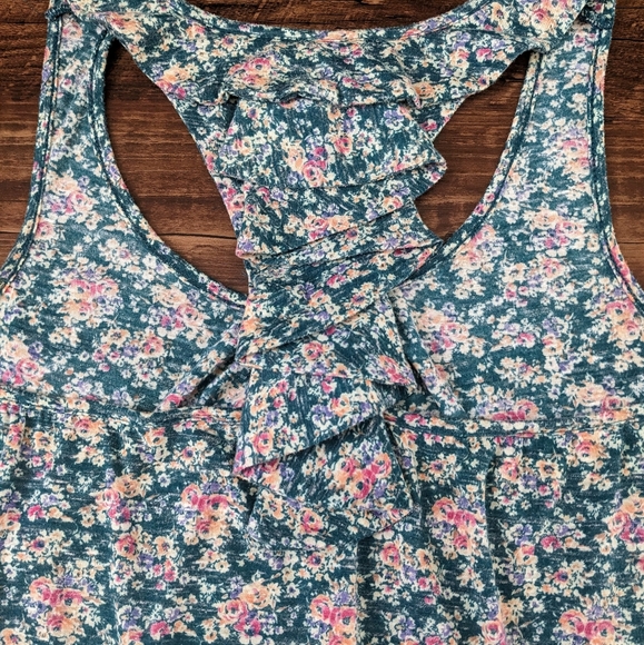 Forever 21 Green Floral Tank Top - Picture 1 of 15
